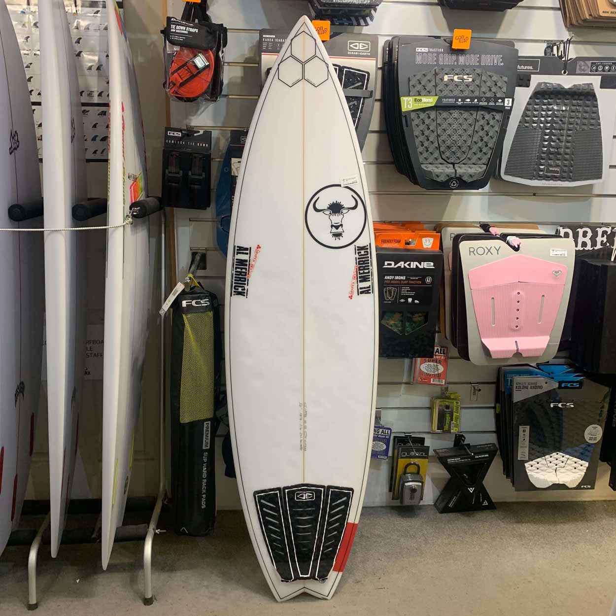 Channel Islands 5'8 Too Happy Second Hand Shortboard 24L - White - Second Hand Shortboard by Channel Islands 5ft 8 x 18 1/4 x 2 1/4