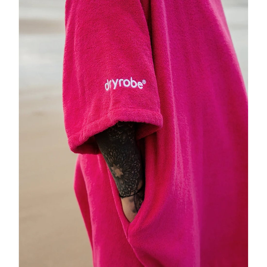 Dryrobe Towel Robe - Hot Pink - Changing Robe Poncho Towel by Dryrobe M