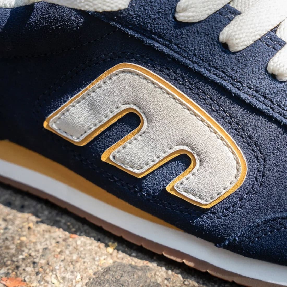Etnies Locut 2K Skate Shoes - Navy/Yellow