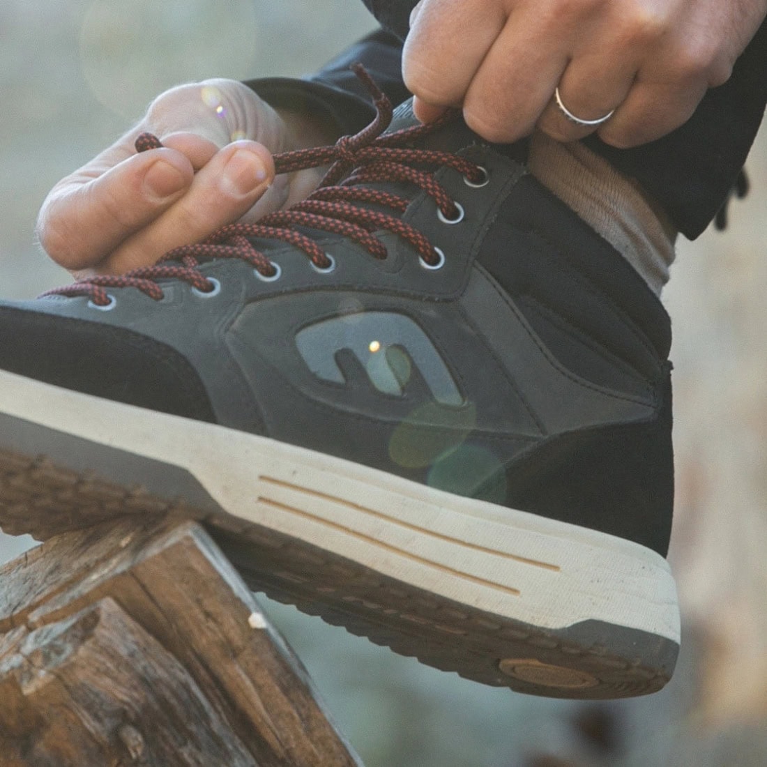 Etnies Loot HI WR Water Resistant Shoes - Black/Dark Grey - Mens High Top Trainers by Etnies