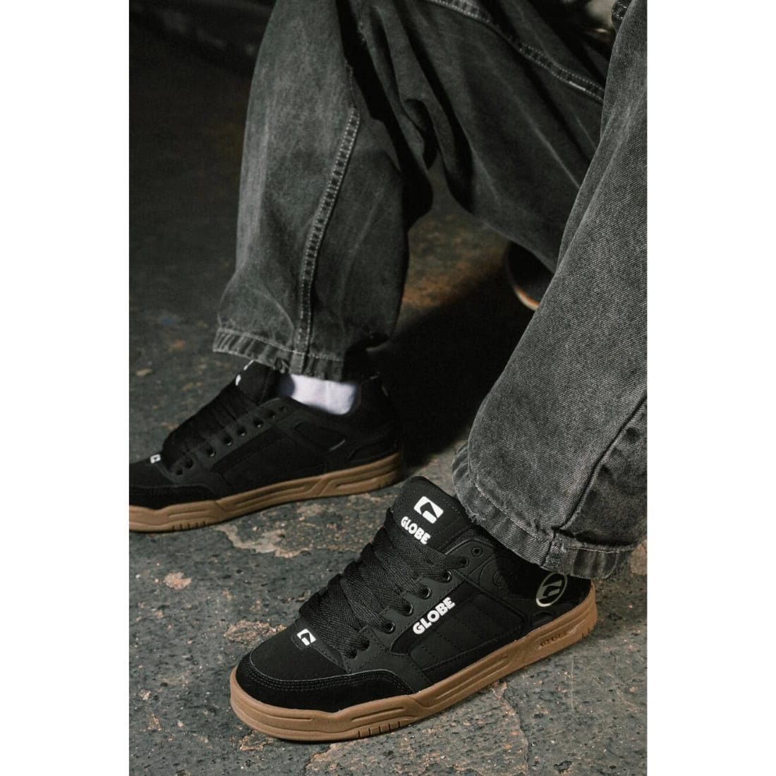 Globe Tilt Skate Shoes - Onyx/Gum - Mens Skate Shoes by Globe