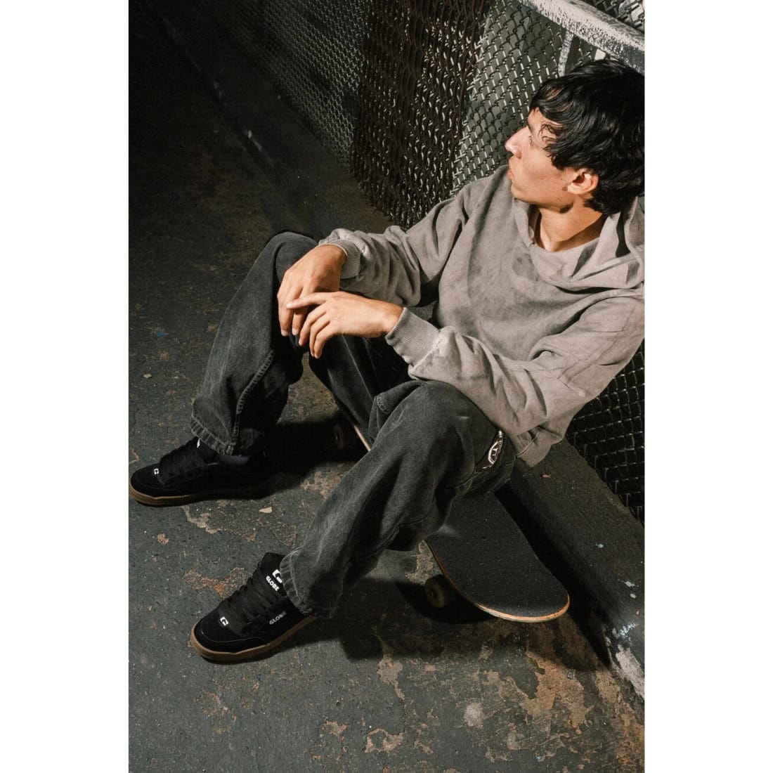 Globe Tilt Skate Shoes - Onyx/Gum - Mens Skate Shoes by Globe