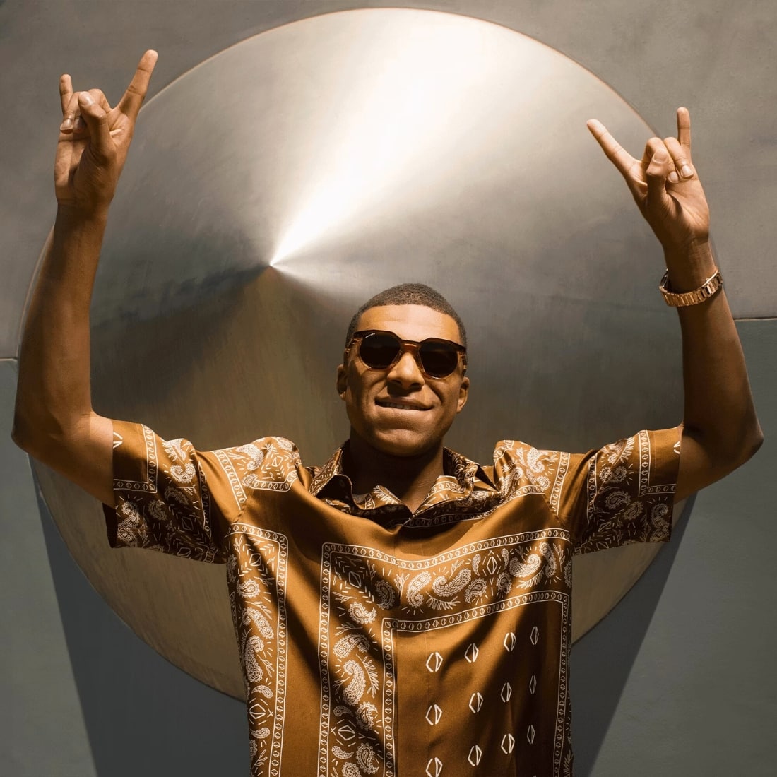 Oakley Hstn Kylian Mbappé Signature Series Sunglasses - Dark Amber/Prizm Tungsten