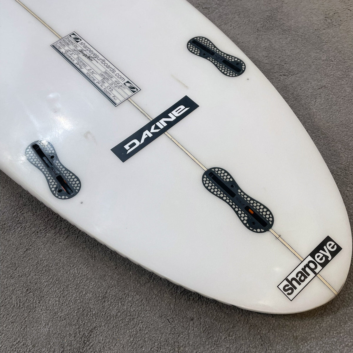Sharpeye 5'8 Ht2 Defay Second Hand Shortboard - 24.3L - White - Second Hand Shortboard by Sharpeye 5ft 8