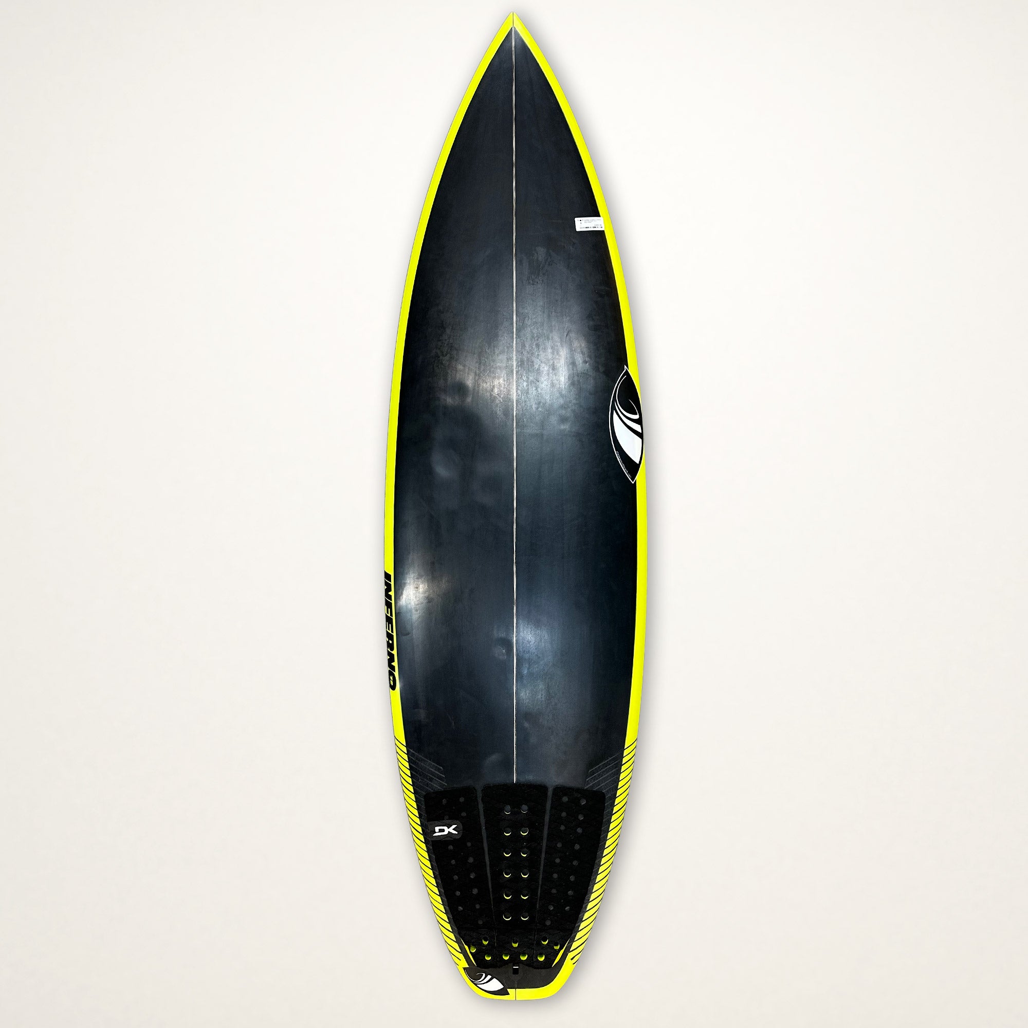 Sharpeye Inferno 72 Second Hand Shortboard - 5'8 - 25.5L - Black/Yellow - Second Hand Shortboard by Sharpeye 5ft 8
