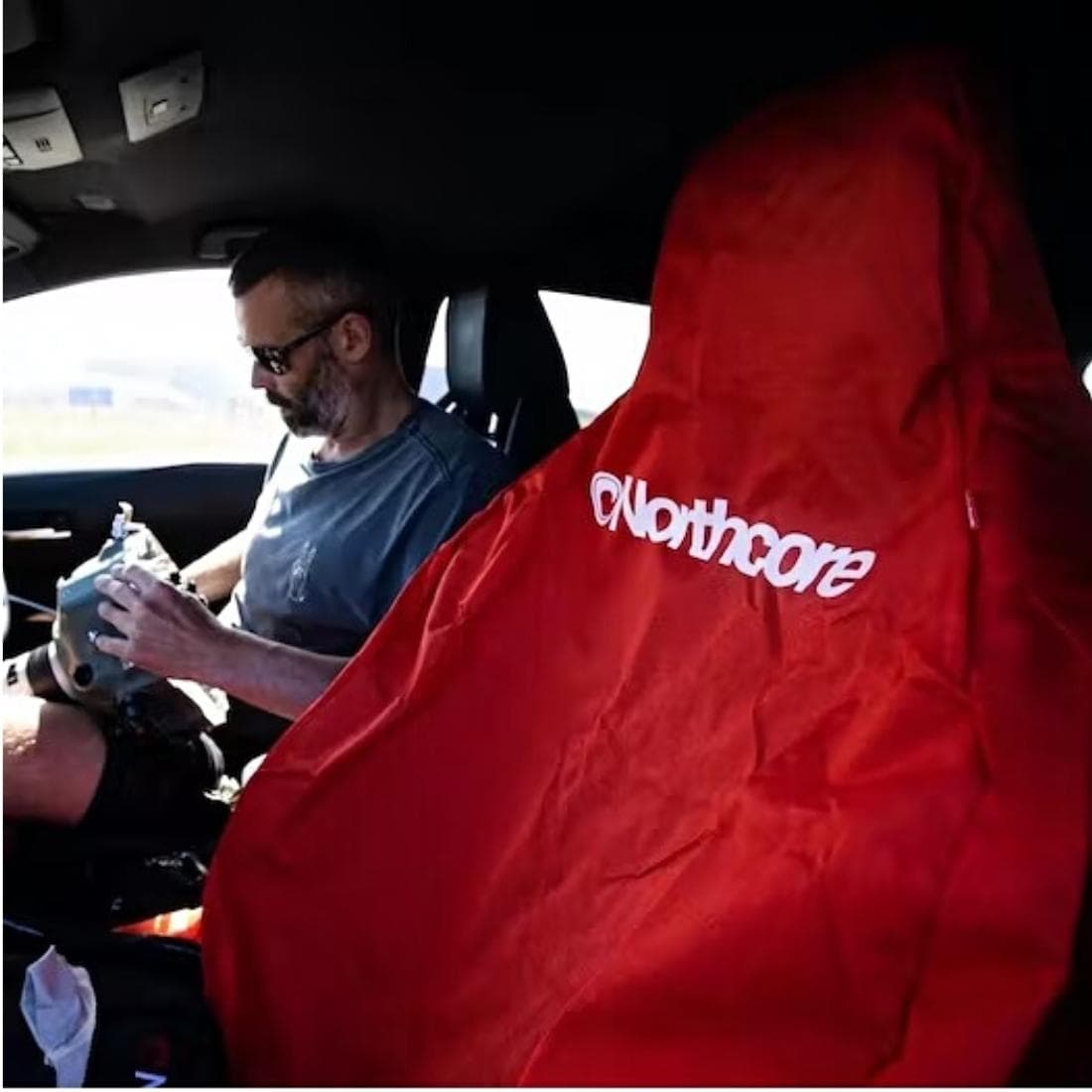 Northcore Water Resistant Car Seat Cover - Red